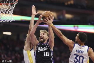 舞台崭露头 舞台崭露头